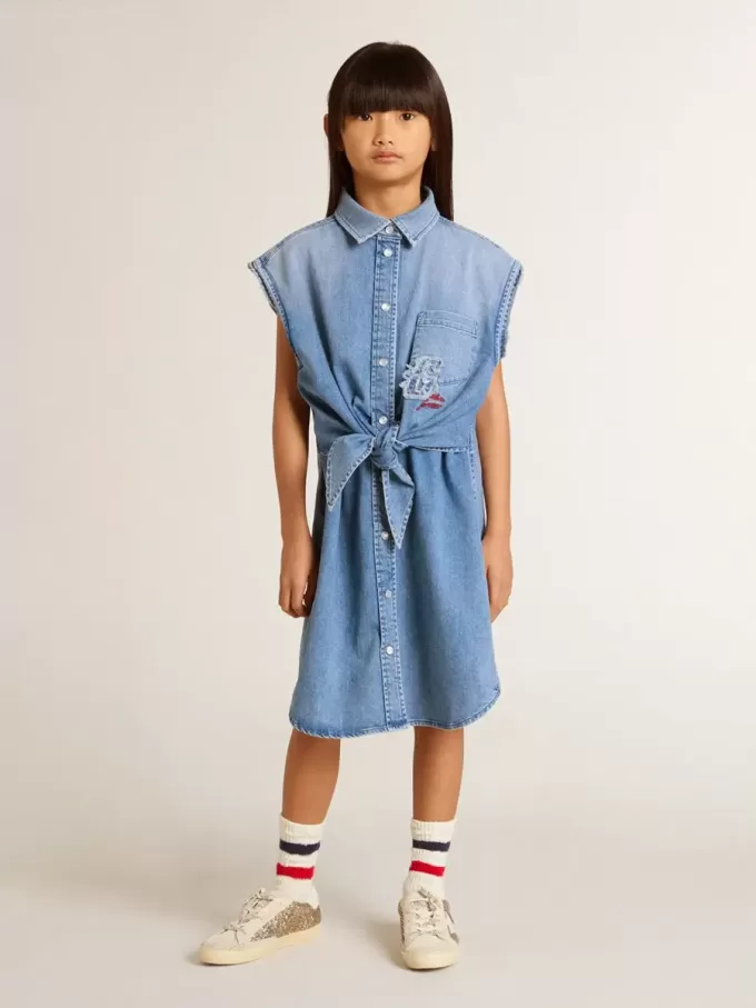Jeanskjol för flickor med knut fram och broderi Jeanskjol för flickor med knut fram och broderi