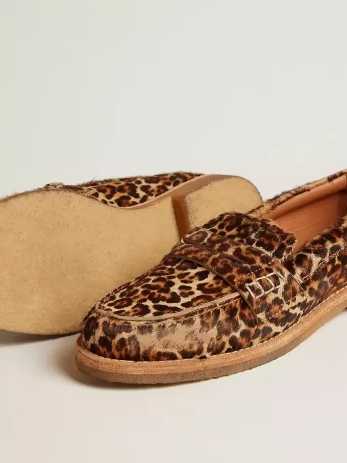 Jerry loafers för herr i ponnyhud med leopardmönster Jerry loafers för herr i ponnyhud med leopardmönster