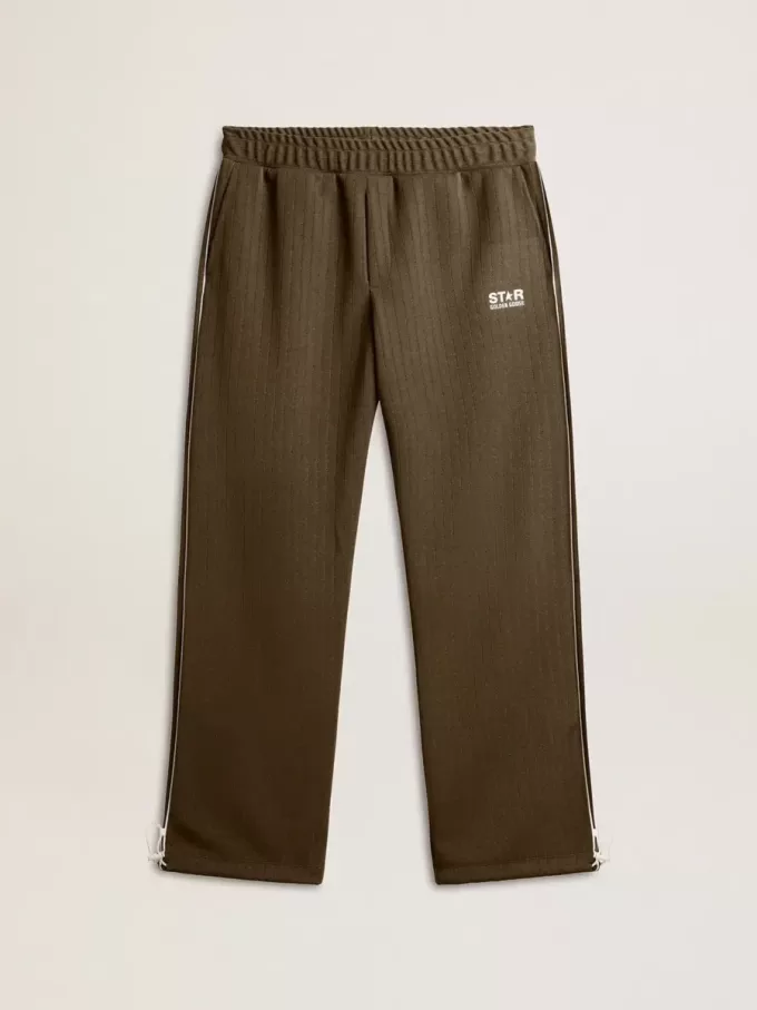 Joggingbyxor för herr i militärgrön med vit logotyp Joggingbyxor för herr i militärgrön med vit logotyp
