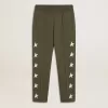 Joggingbyxor för pojkar i militärgrön färg med vita stjärnor Joggingbyxor för pojkar i militärgrön färg med vita stjärnor