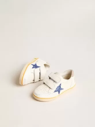 Junior Ball Star med blå glitterstjärna och beige mockalås