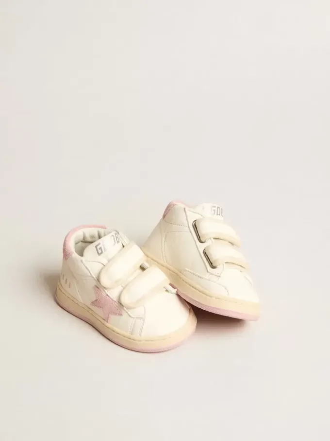 Junior June i nappa med stjärna och hälflik i gammalt rosa mocka Junior June i nappa med stjärna och hälflik i gammalt rosa mocka