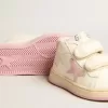 Junior June i nappa med stjärna och hälflik i gammalt rosa mocka Junior June i nappa med stjärna och hälflik i gammalt rosa mocka