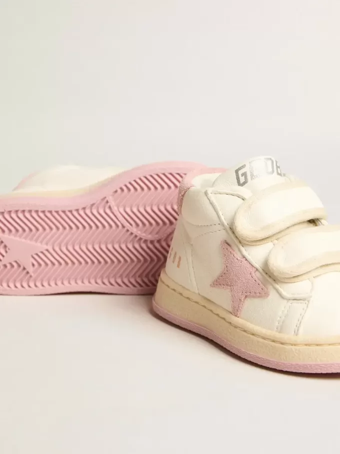 Junior June i nappa med stjärna och hälflik i gammalt rosa mocka Junior June i nappa med stjärna och hälflik i gammalt rosa mocka