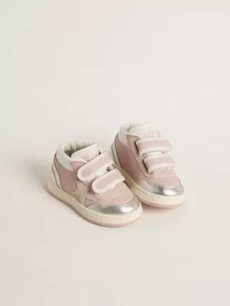 Junior June i rosa läder med insatser i metallicläder och stjärna i mocka