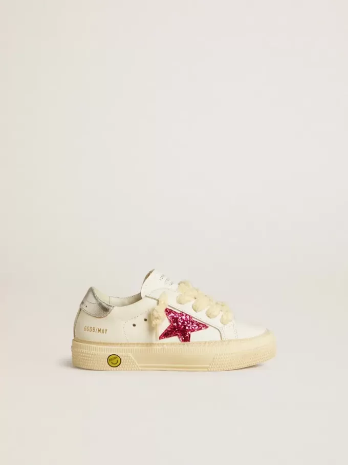 Junior May med fuchsia glitterstjärna och metallisk läderhälflik