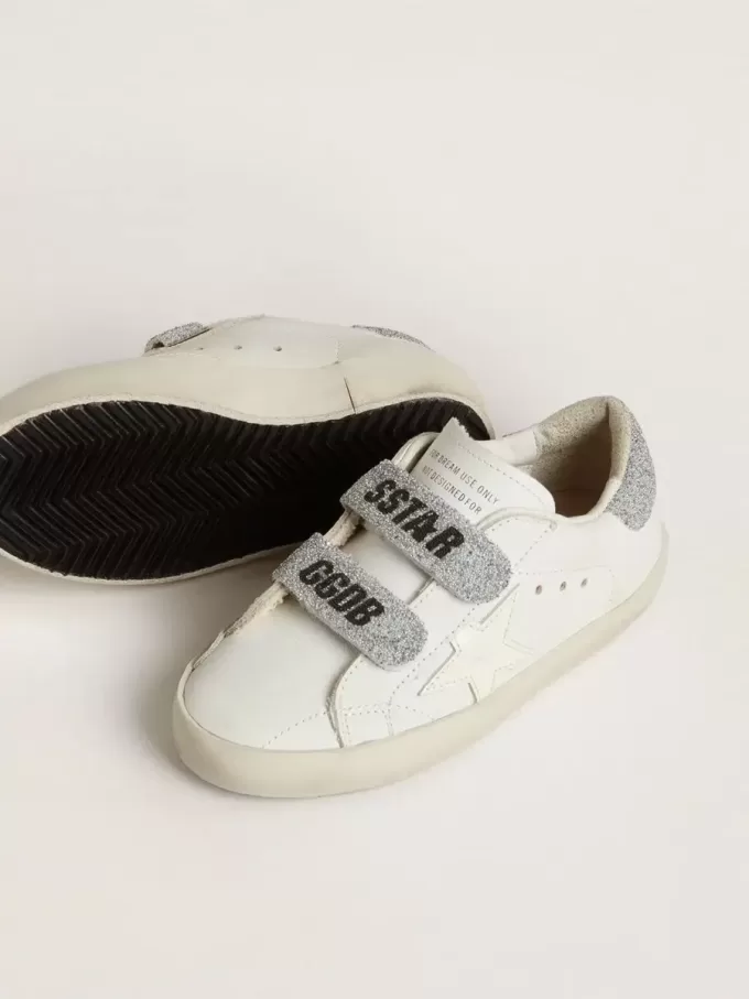 Junior Old School med silverfärgad Swarovski-kristall på hälfliken och remmarna Junior Old School med silverfärgad Swarovski-kristall på hälfliken och remmarna