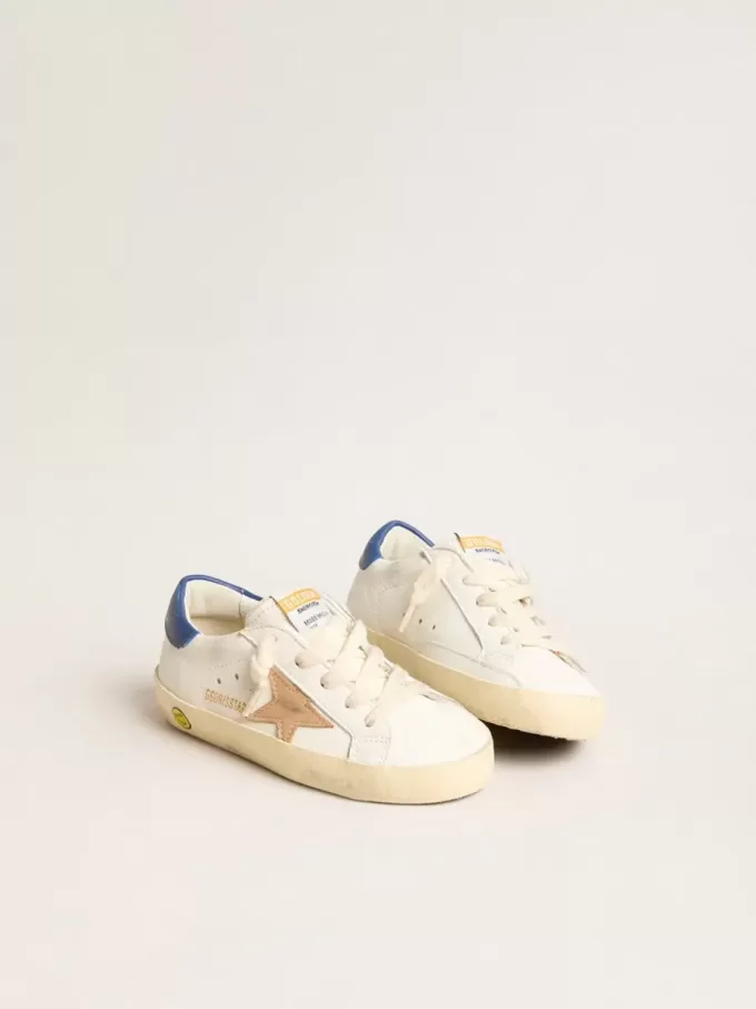 Junior Super-Star i nappaläder med beige stjärna och blå hälflik Junior Super-Star i nappaläder med beige stjärna och blå hälflik