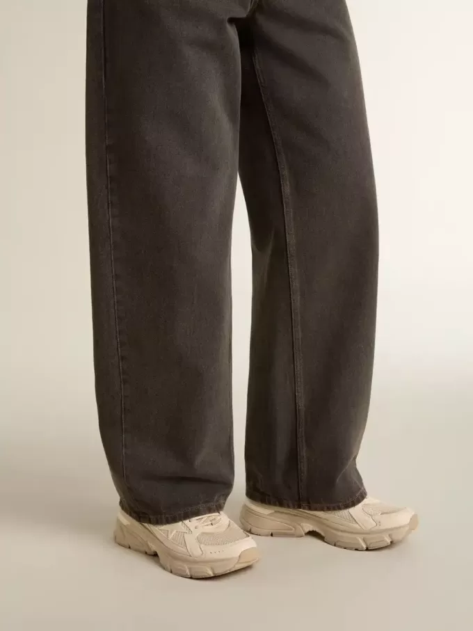 Lightstar för herr i duvgrått läder och mesh med beige TPU-stjärna Lightstar för herr i duvgrått läder och mesh med beige TPU-stjärna