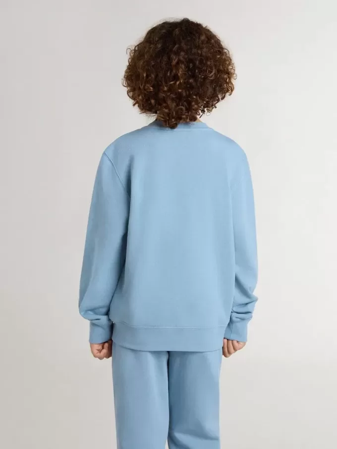 Ljusblå sweatshirt för pojkar med text på framsidan Ljusblå sweatshirt för pojkar med text på framsidan