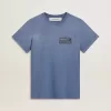 Ljusblå T-shirt för damer med tryck på bröstet Ljusblå T-shirt för damer med tryck på bröstet
