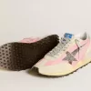 Marathon för damer i rosa nylon och beige mocka med svart tryckt stjärna