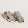 Marathon för damer med silverfärgat ripstop-nylonöverdel och svart stjärna