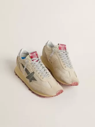Marathon för herr med beige nylonöverdel och grå stjärna