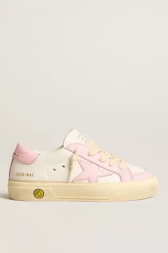 May Teen i vitt och rosa läder med rosa läderstjärna