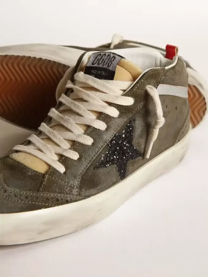 Mid-Star för damer i olivgrön mocka med svart glitterstjärna och klackflik i ponnyhud