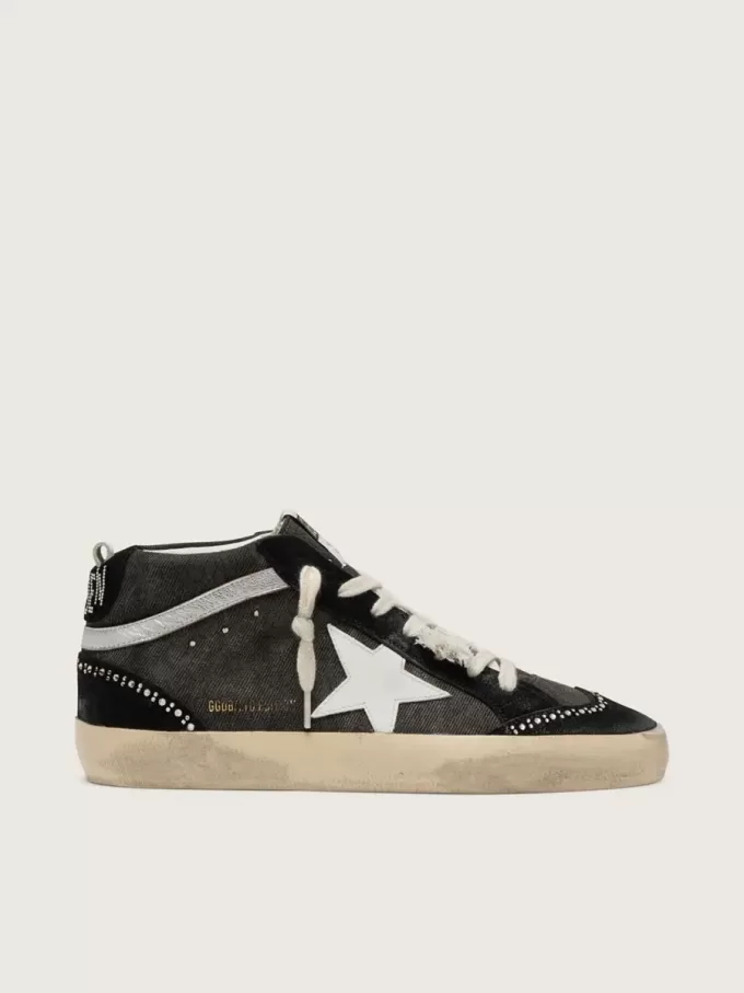 Mid Star LTD i svart denim med insatser i mocka och Swarovski-kristaller