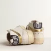 Mid Star med rosa mockastjärna och guldmetalliskt läder Mid Star med rosa mockastjärna och guldmetalliskt läder