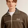 Militärgrön sweatshirt med dragkedja och vit logotyp för herr Militärgrön sweatshirt med dragkedja och vit logotyp för herr