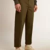 Militärgröna chinos från Golden Collection Militärgröna chinos från Golden Collection