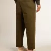 Militärgröna chinos från Golden Collection Militärgröna chinos från Golden Collection