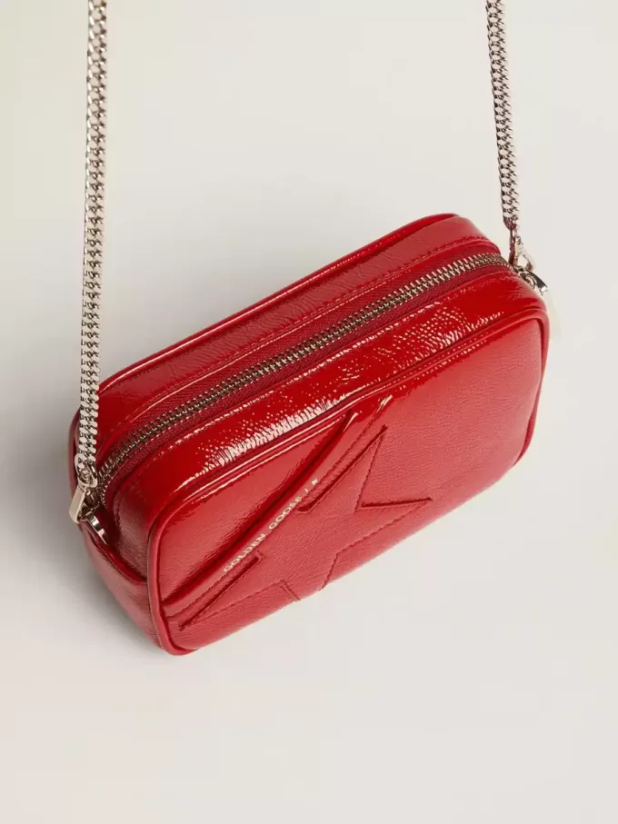 Mini Star Bag för damer i rött lackläder med ton-i-ton-stjärna Mini Star Bag för damer i rött lackläder med ton-i-ton-stjärna