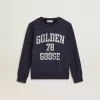 Mörkblå sweatshirt för pojkar med vitt tryck Mörkblå sweatshirt för pojkar med vitt tryck