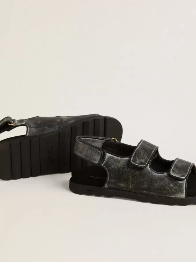 Noa Young sandaler i slitet svart läder Noa Young sandaler i slitet svart läder