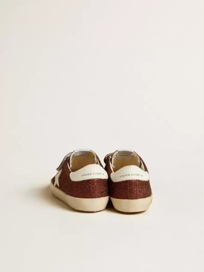 Old School Junior i burgundy glitter med läderstjärna och hälflik Old School Junior i burgundy glitter med läderstjärna och hälflik