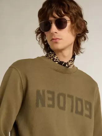 Olivgrön sweatshirt för herr med Golden-text