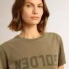 Olivgrön T-shirt för damer med guldfärgad text