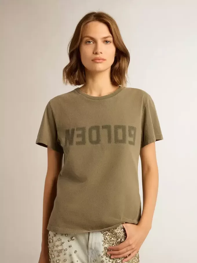 Olivgrön T-shirt för damer med guldfärgad text