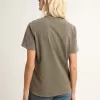 Olivgrön T-shirt i normal passform med guldfärgad text på framsidan Olivgrön T-shirt i normal passform med guldfärgad text på framsidan
