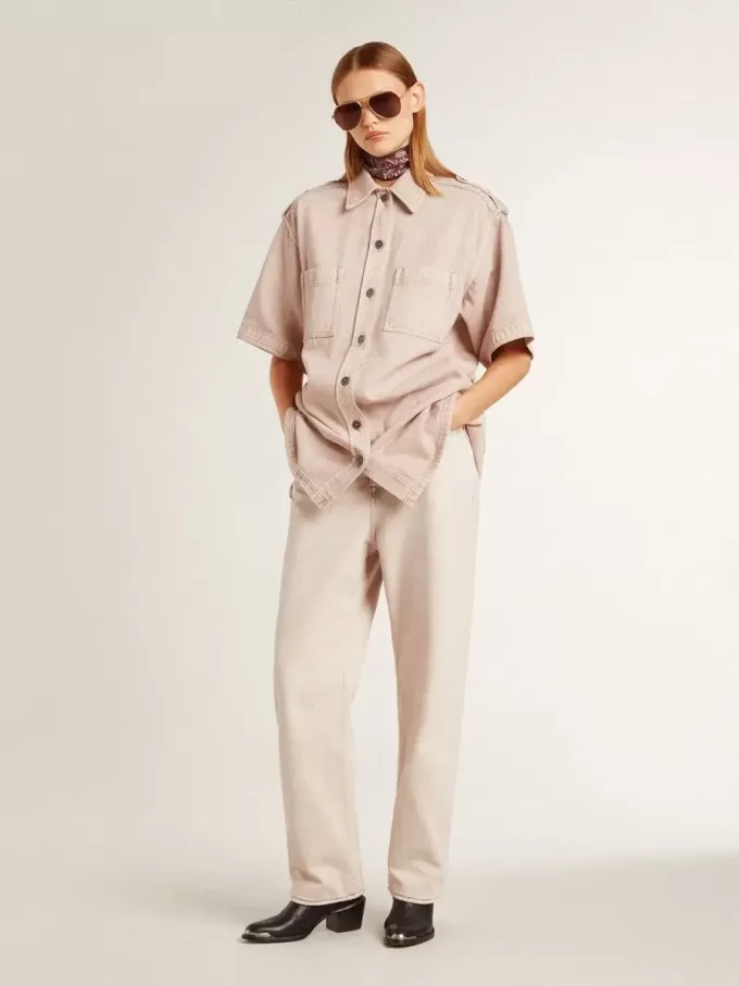 Oversized denimskjorta för damer i rosa färg Oversized denimskjorta för damer i rosa färg
