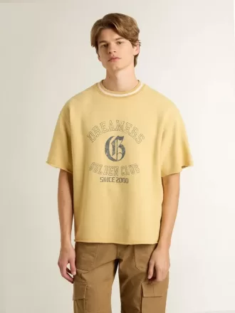 Oversized gul bomullst-shirt för herr med blå tryck