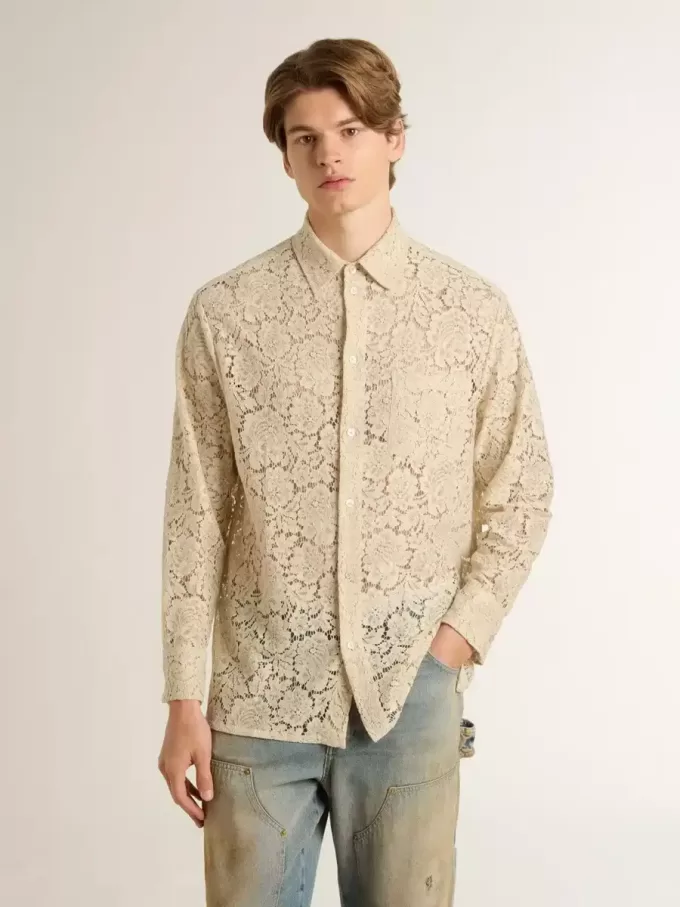Oversized skjorta i krämfärgad genomskinlig spets Oversized skjorta i krämfärgad genomskinlig spets