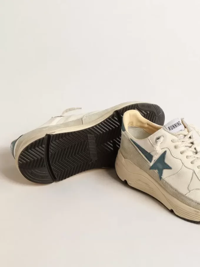 Running Sole i nappa med blå läderstjärna och insats i mocka Running Sole i nappa med blå läderstjärna och insats i mocka