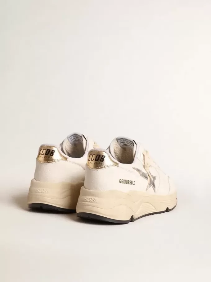 Running Sole i nappa med silverstjärna och guldläderflik på hälen