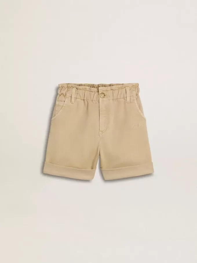Sandfärgade shorts för flickor med broderad logotyp Sandfärgade shorts för flickor med broderad logotyp