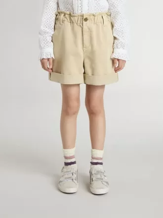 Sandfärgade shorts för flickor med broderad logotyp