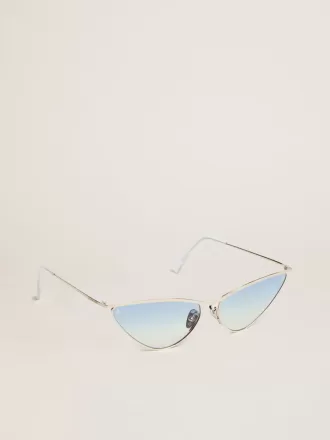 Solglasögon i cat-eye-stil med silverbåge och blåa glas