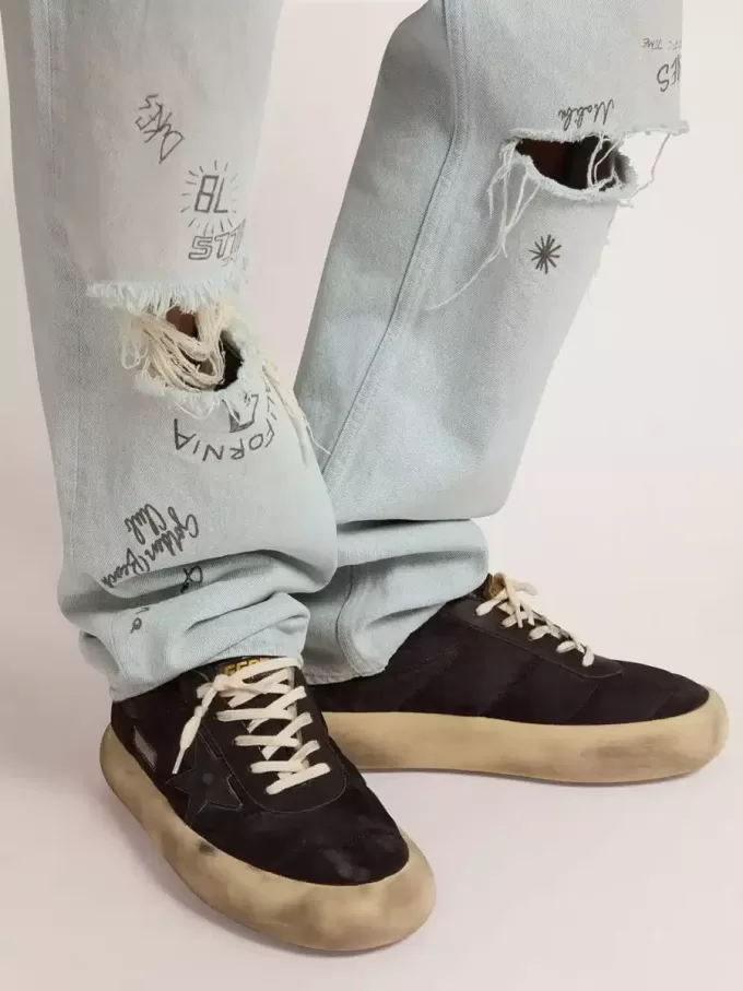 Space-Star-skor för herr i quiltad svart nylon med foder av fårskinn Space-Star-skor för herr i quiltad svart nylon med foder av fårskinn