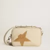 Star Bag i smörfärgat hamrat läder med Swarovski-kristallstjärna