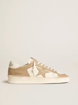 Stardan för herr i vitt och beige läder med beige stjärna och vit hälflik