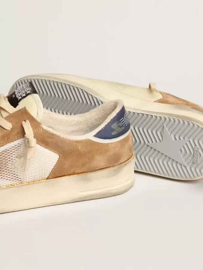 Stardan i beige nylon och mesh med insatser i tobaksfärgat mocka Stardan i beige nylon och mesh med insatser i tobaksfärgat mocka