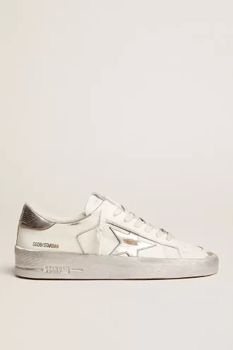 Stardan sneakers med silvermetallisk läderstjärna och hälflik