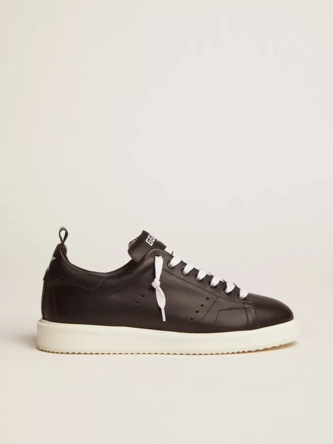 Starter sneakers i helt svart läder Starter sneakers i helt svart läder