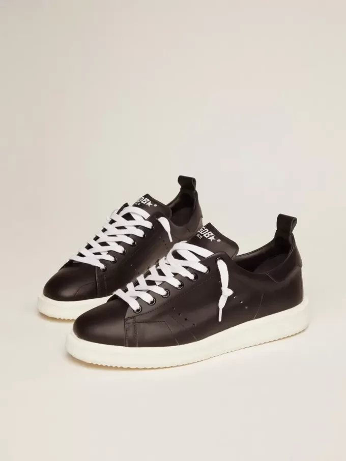 Starter sneakers i helt svart läder Starter sneakers i helt svart läder