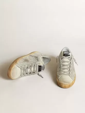 Super-Star för damer i åldrat vitt nubuck med Swarovski-kristaller