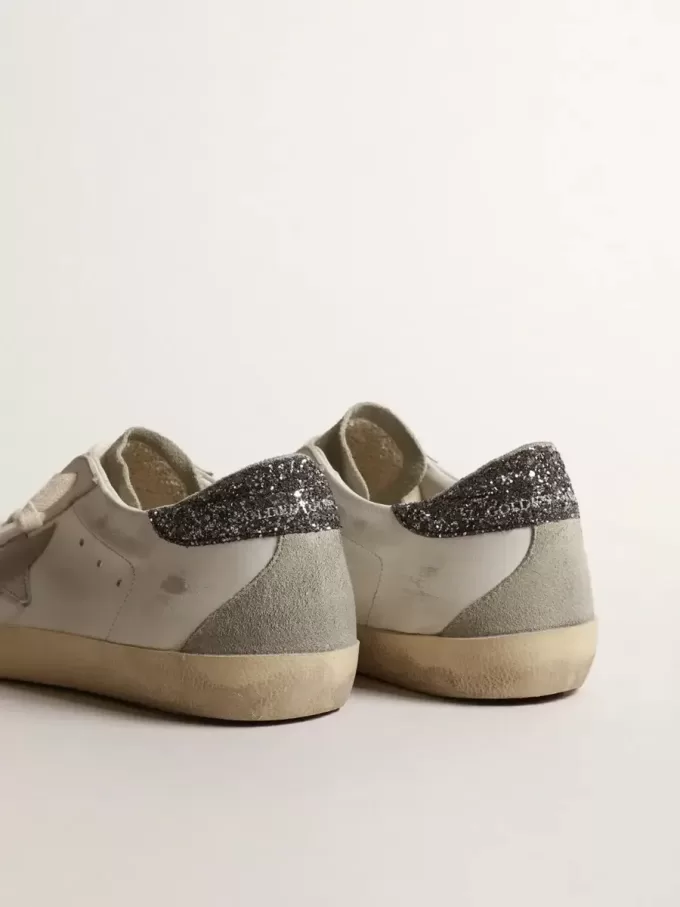 Super-Star för damer med grå stjärna och mörkgrå glitterhälflik Super-Star för damer med grå stjärna och mörkgrå glitterhälflik